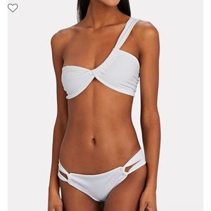 Sara Cristina Narcissus White One-Shoulder Bikini